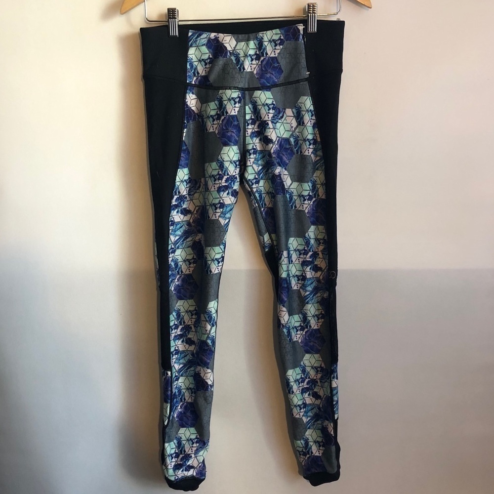 Calia by Carrie Underwood Honeycomb Leggings M